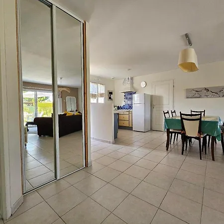 Hébergement de vacances Maison Vendéenne Au Calme, 5 Personnes, Entre Et Campagne - Fr-1-476-216 *